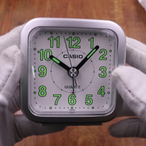 Casio TQ-141-8DF Beyaz Beep Alarmlı Fosforlu Masa Saati