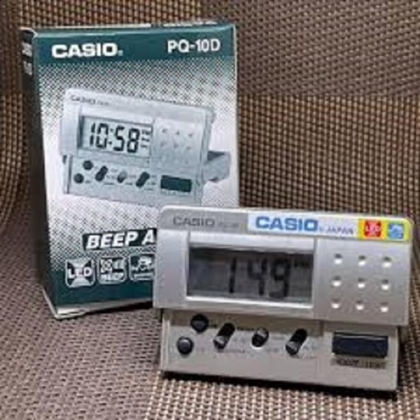 Casio PQ-10D-8RDF Mini Seyahat Ertelemeli Beep Alarm Işıklı 12/24 Saat Dilimi Özellikli Masa Saati