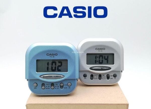 Casio PQ-30-8DF Mini Seyahat Ertelemeli Beep Alarm Işıklı 12/24 Saat Dilimi Özellikli Masa Saati