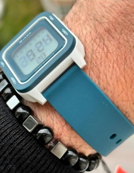 Jaga M1232-4EDE Alarm Kronometre Aydınlatma 10 Atm Unisex Kol Saati