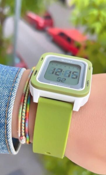 Jaga M1232-4GCG Alarm Kronometre Aydınlatmalı Dijital Genç Kol Saati