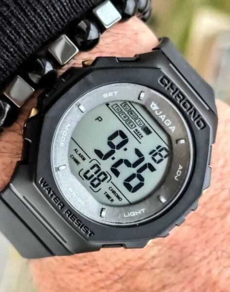 Jaga M1235-0AAA Alarm Kronometre Aydınlatmalı Dijital Genç Kol Saati