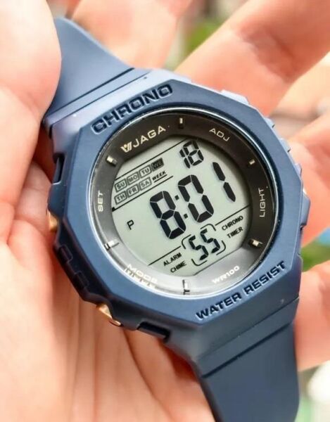 Jaga M1235-0EEE Alarm Kronometre Aydınlatmalı Dijital Genç Kol Saati