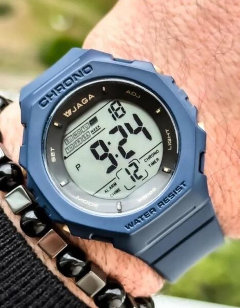 Jaga M1235-0EEE Alarm Kronometre Aydınlatmalı Dijital Genç Kol Saati