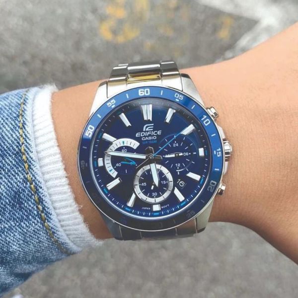 Casio Edıfıce EFV-570D-2AVUDF Erkek Kol Saati