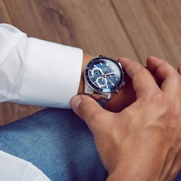 Casio Edıfıce EFV-570D-2AVUDF Erkek Kol Saati