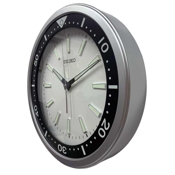 Seiko QXA723S Plastik Kasa Gri Renkli 40 cm Çaplı  LumiBrite Modern Sessiz Saniye Mekanizmalı Duvar Saati