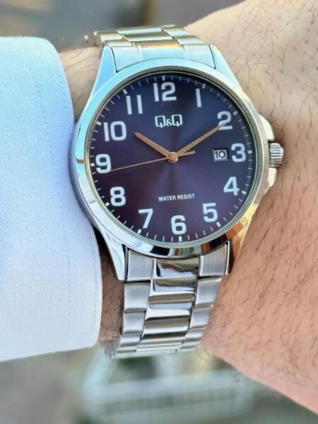 Q&Q A44A-002PY Takvimli 3 Atm Su Geçirmez Erkek Kol Saati