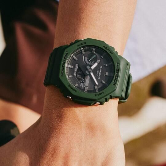 Casio G-Shock Karbon GA-B2100-3ADR Erkek Kol Saati
