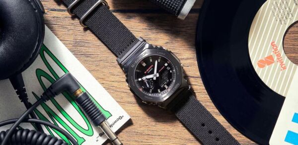 Casio G-Shock GM-2100CB-1ADR Metel Çerçeve Erkek Kol Saati
