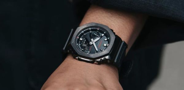 Casio G-Shock GM-2100CB-1ADR Metel Çerçeve Erkek Kol Saati