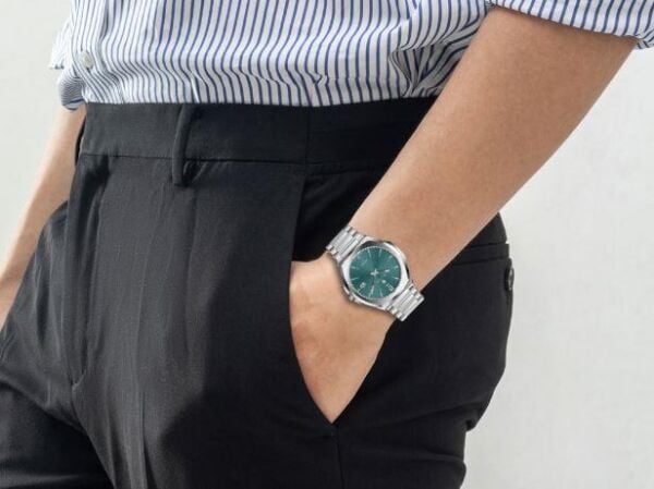 Wainer WA.10240-C Safir Cam Takvimli Erkek Kol Saati