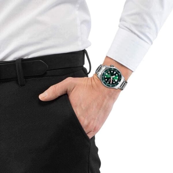 Citizen NY0100-50XE Erkek Kol Saati
