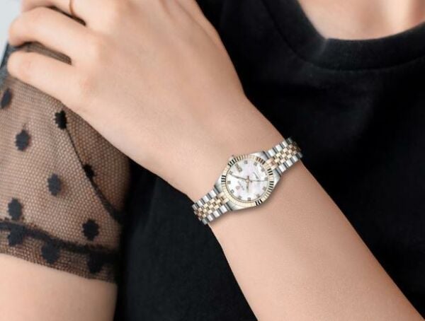 Wainer WA.19020-E Takvimli Kadın Kol Saati