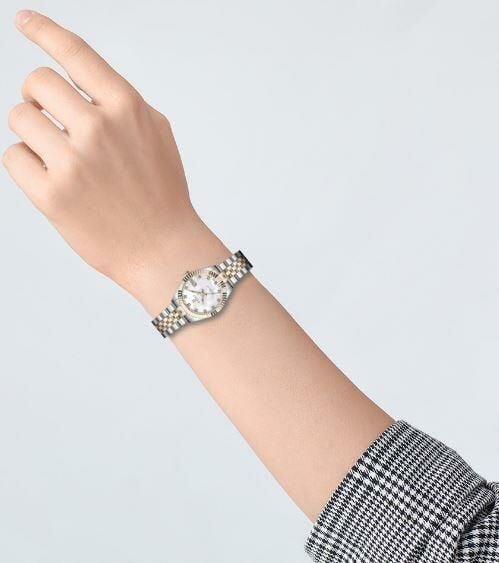 Wainer WA.19020-E Takvimli Kadın Kol Saati