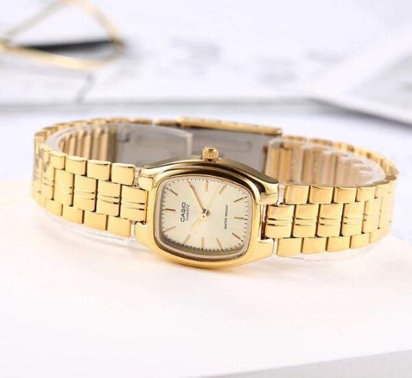 Casio Standart LTP-1169N-9ARDF Kadın Kol Saati