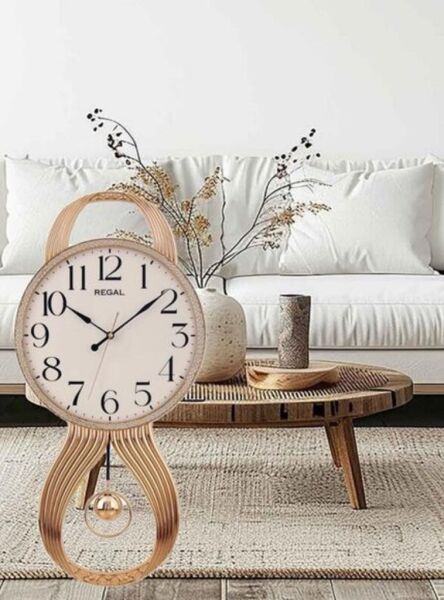 Regal 8421 GW Plastik Kasa Rose Renkli Sarkaçlı Modern Sessiz Saniye Mekanizmalı Duvar Saati