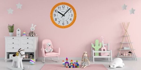 Regal Ultima 0225 OWL Duvar Saati