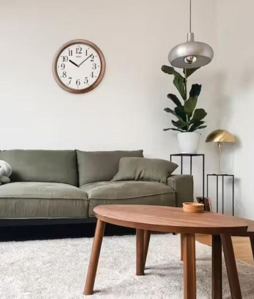 Seiko QXA598B Plastik Kasa Kahverengi Renkli 41 cm Çaplı Modern Dekoratif Sessiz Saniye Mekanizmalı Duvar Saati