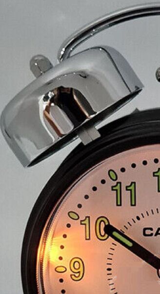 Casio TQ-362-1ADF Siyah Ertelemeli Bell Alarmlı Işıklı Analog Masa Saati