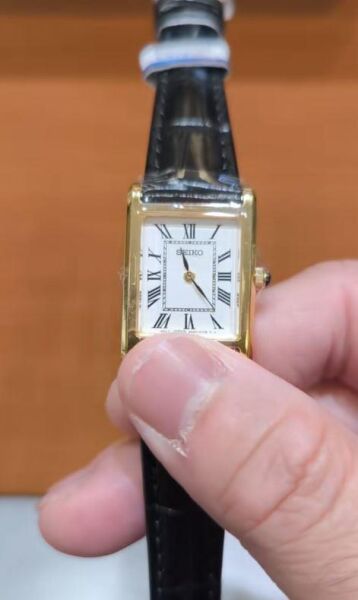 Seiko SWR108P1 Safir Cam 5 atm Kadın Kol Saati
