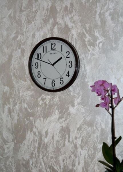 Seiko QXA756B Plastik Kasa Dekoratif Analog Duvar Saati