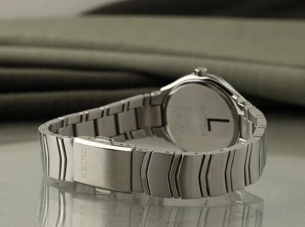 Seiko SUR615P1 Safir Cam 5 atm Japon Quartz Kadın Kol Saati