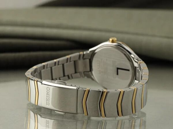 Seiko SUR616P1 Safir Cam 5 atm Japon Quartz Kadın Kol Saati