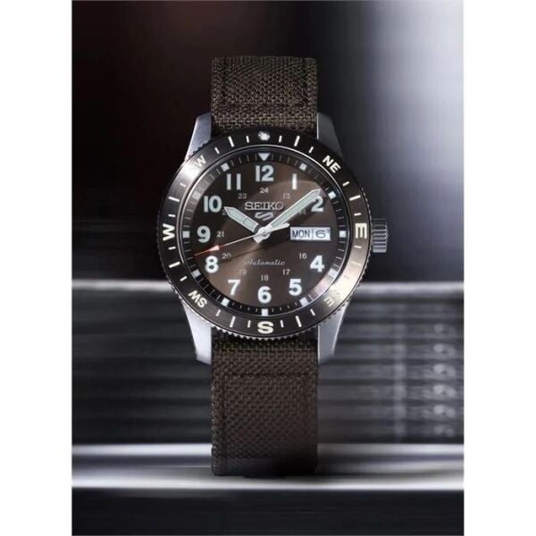 Seiko 5 Sports Field HDB009K1 Otomatik Erkek Kol Saati