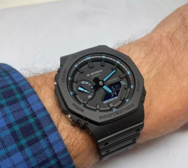 Casio G-Shock GA-2100-1A2DR Erkek Kol Saati