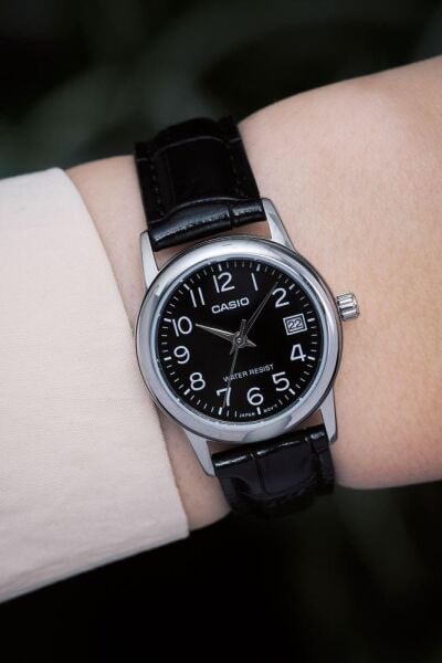 Casio LTP-V002L-1AUDF Kadın Kol Saati