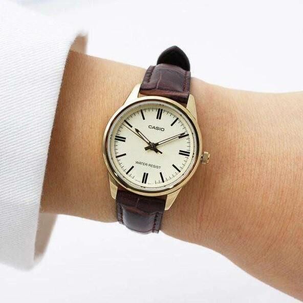 Casio LTP-V005GL-9BUDF Kadın Kol Saati