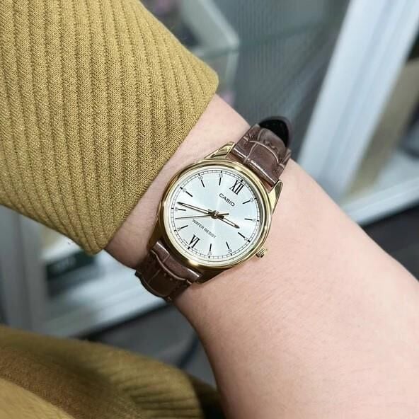 Casio LTP-V005GL-9BUDF Kadın Kol Saati