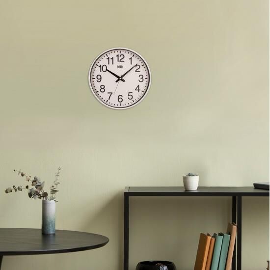 Klik Simplex Plastik Kasa Beyaz Renkli 37.5 cm Çaplı Modern Sessiz Saniye Mekanizmalı Duvar Saati