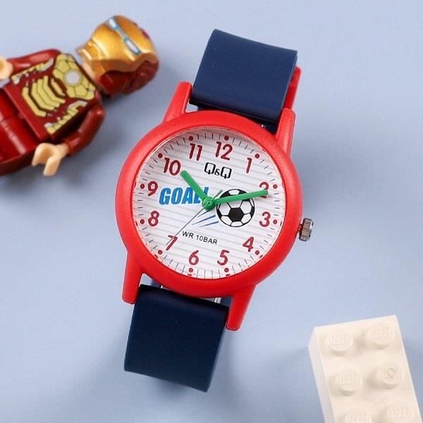 Q&Q V23A-015VY Futbol Topu Desenli Silikon 10 Atm Su Geçirmez Çocuk Kol Saati