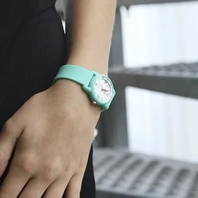 Q&Q VR41J004Y Çocuk Kol Saati