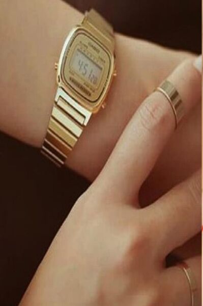 Casio LA670WGA-9DF Kadın Kol Saati