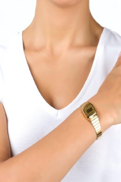 Casio LA670WGA-9DF Kadın Kol Saati