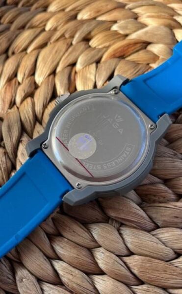 JAGA AQ1194-4ECE-D8 Mavi Renkli Silikon 10 Atm Erkek Genç Kol Saati