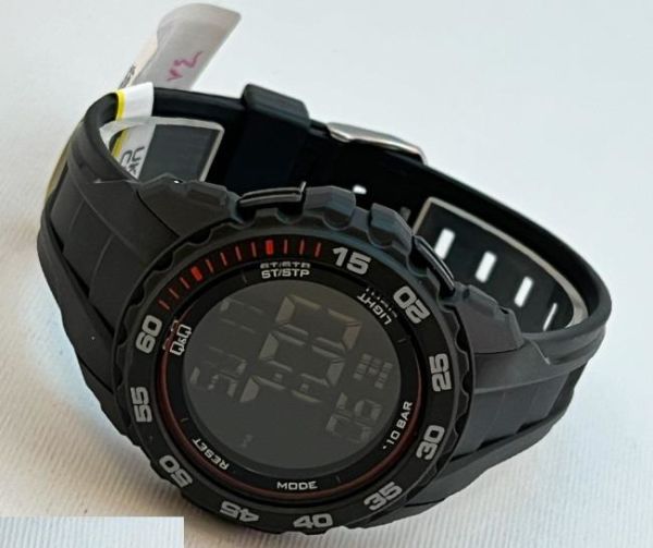 Q&Q G06A-006VY Kronometreli Alarmlı Işıklı Genç Kol Saati