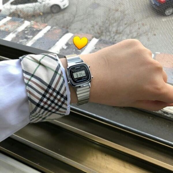 Casio LA670WD-1DF Kadın Kol Saati