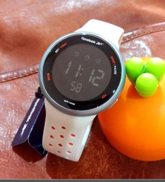 Reebok RV-ELE-U9-PAIA-BB Erkek Kol Saati