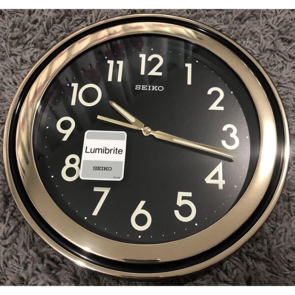 Seiko QXA578F Plastik Kasa LumiBrite Siyah Kadranlı Dekoratif Duvar Saati