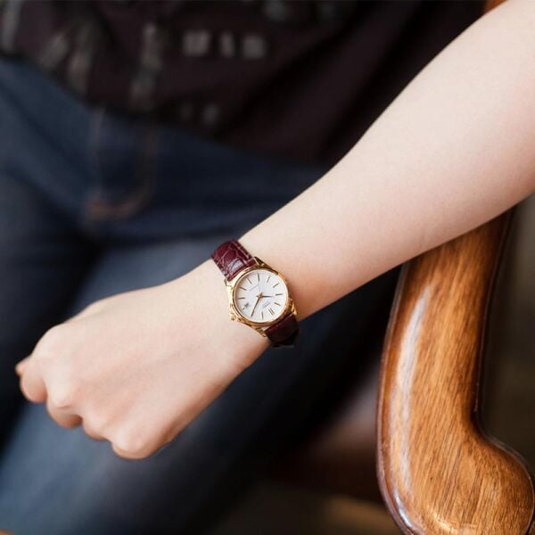 Casio LTP-1183Q-7ADF Kadın Kol Saati