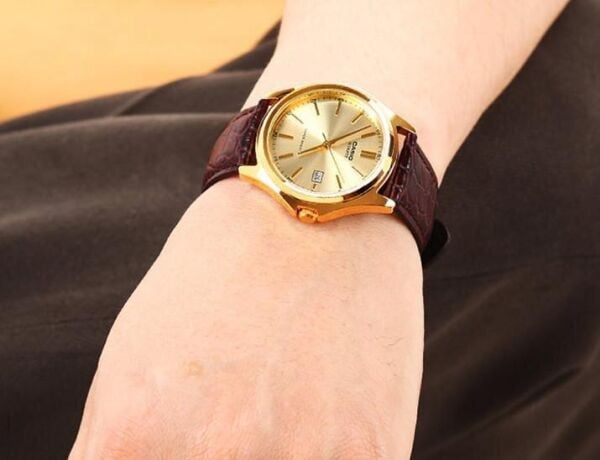 Casio LTP-1183Q-9ADF Kadın Kol Saati