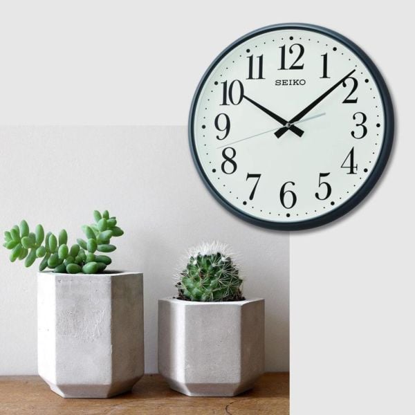 Seiko QXA728K Sessiz Saniye İbreli Beyaz Kadranlı Dekoratif Analog Duvar Saati