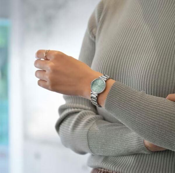 Citizen Lds Elegance EM1070-83L Kadın Kol Saati
