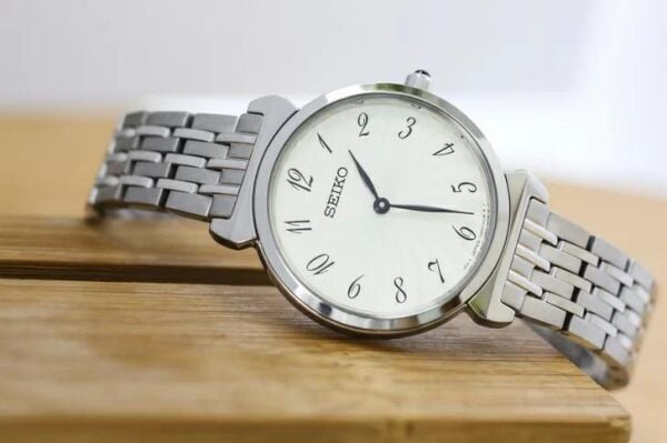 Seiko SFQ801P Japon Quartz Kadın Kol Saati