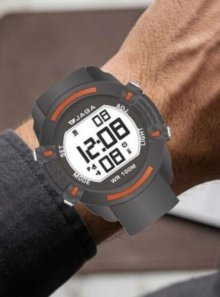 Jaga JL M1266-OCIC 640051 100 m Kronometreli Alarmlı Işıklı Genç Kol Saati