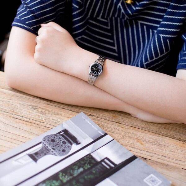 Casio LTP-V006D-1BUDF Kadın Kol Saati